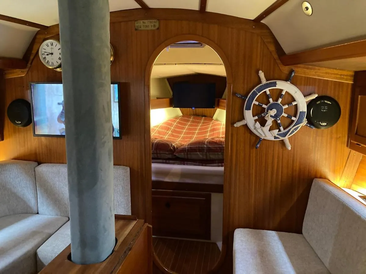 Entire Boat At St Katherine Docks 2 Available Select Using Room Options London