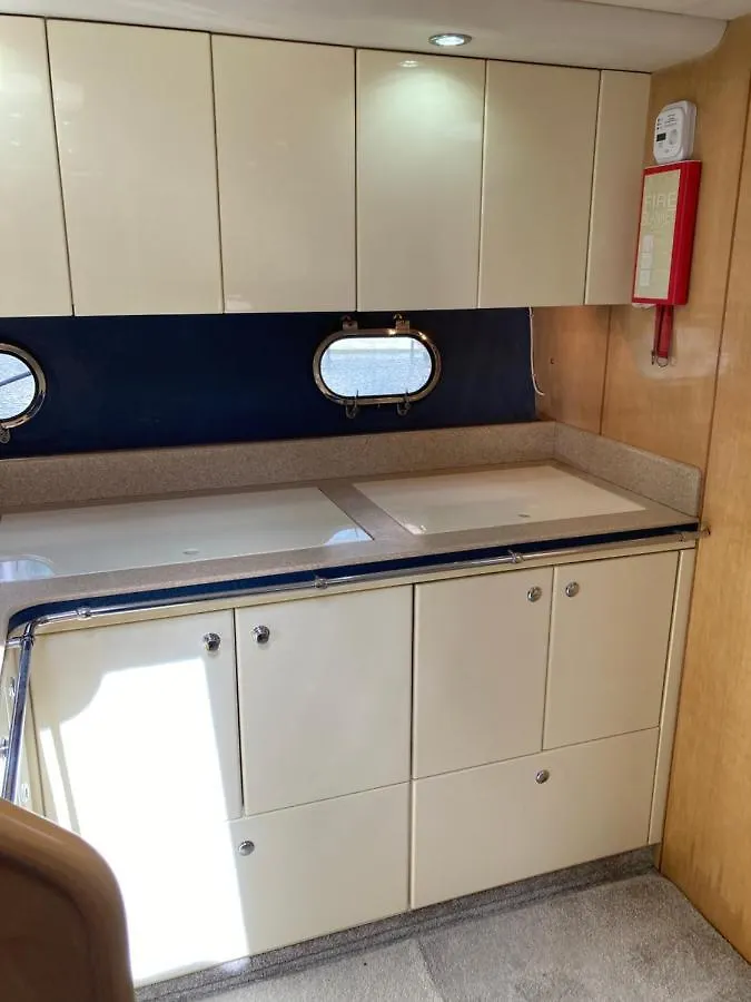 Entire Boat At St Katherine Docks 2 Available Select Using Room Options Λονδίνο